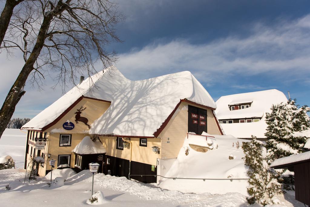 Gasthaus Zum Hirschen ฟวร์ตวานเงน ภายนอก รูปภาพ