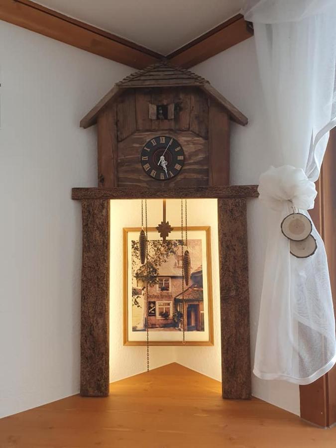 Gasthaus Zum Hirschen ฟวร์ตวานเงน ภายนอก รูปภาพ